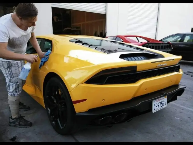 Lamborghini Huracán photographed by Alex on the job